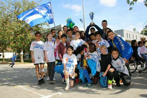 Kinderen van de basisschool Sint-Paulus vertegenwoordigen KAA Gent op de Pro League Schools Cup.