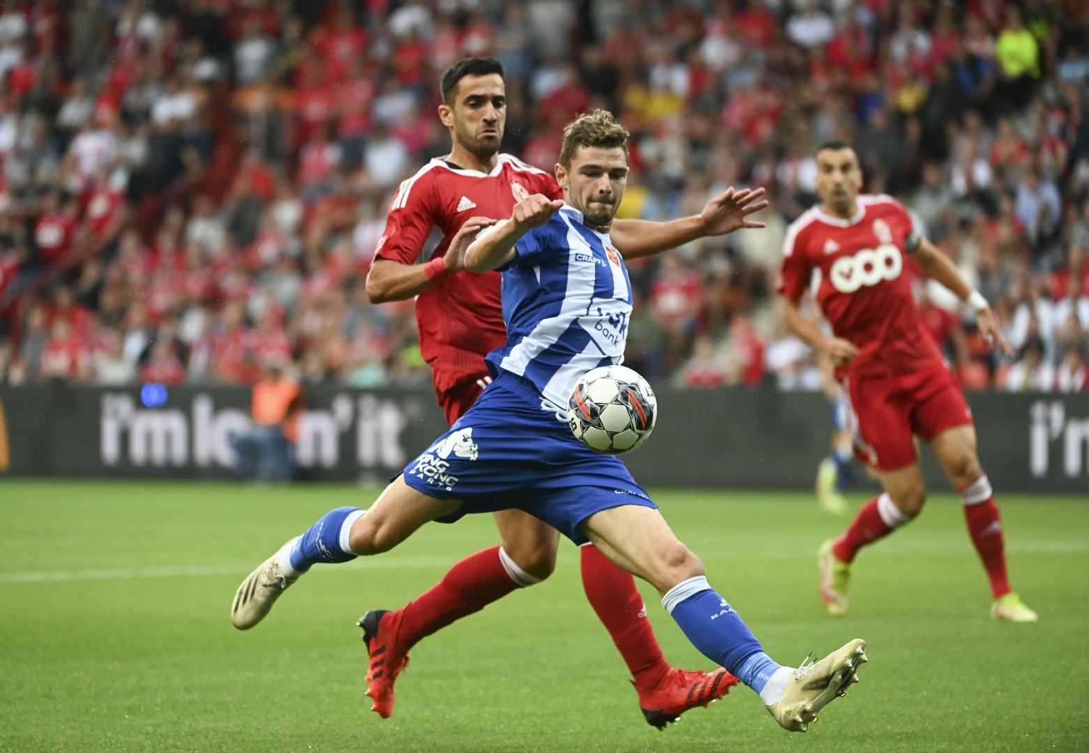 KAA Gent opent met een gelijkspel tegen Standard