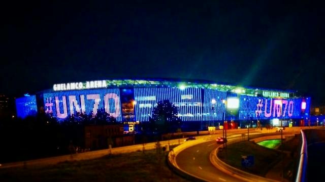 Ghelamco Arena kleurt zaterdag VN-blauw