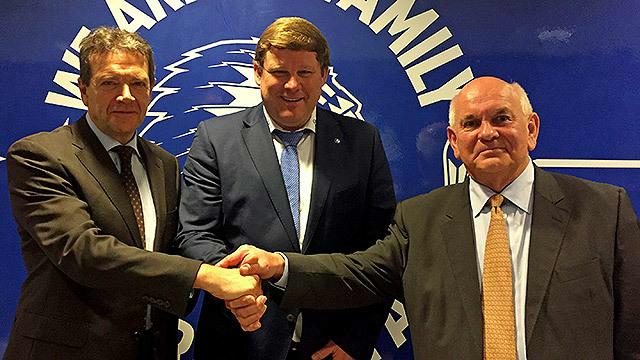 Hein Vanhaezebrouck tekent nieuw contract tot 2018!