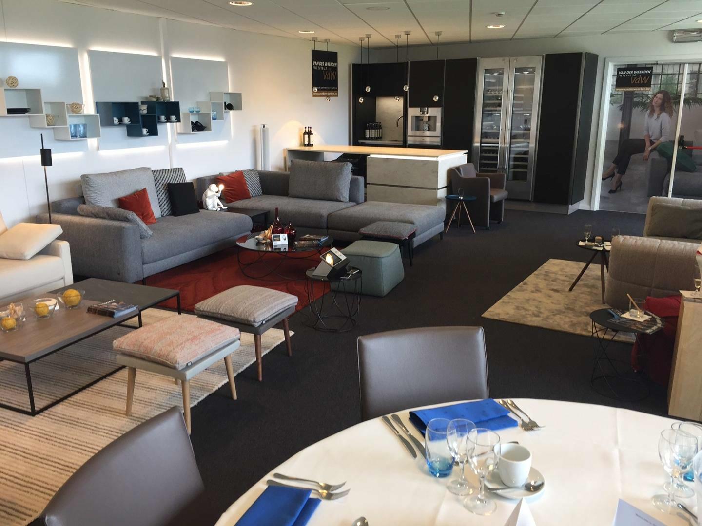 Rolf Benz Lounge seizoen | KAA Gent Website