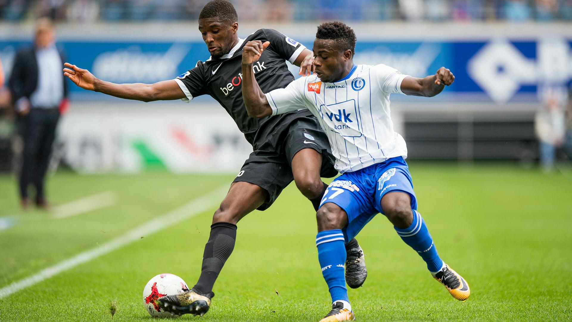 KAA Gent laat op de valreep zege schieten tegen KRC Genk