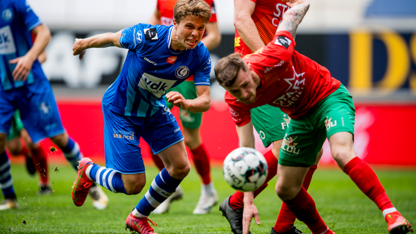 Gent doet weer mee na 2-1 zege tegen Oostende