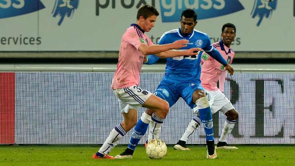 KAA Gent botst op efficiënt Anderlecht in heenwedstrijd