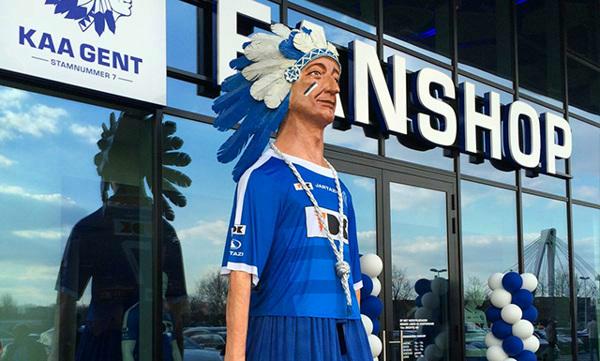 Binnenkort terug merchandising in de fanshop