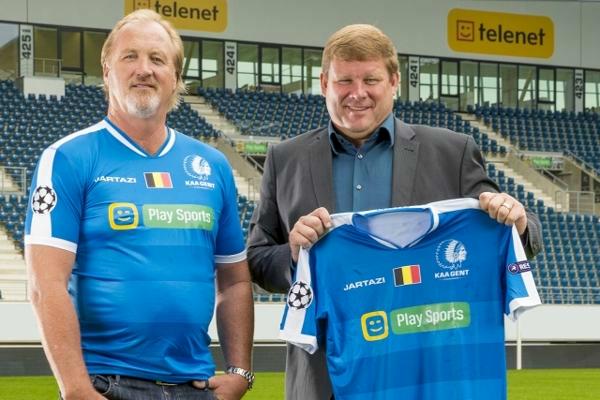 Play Sports shirtsponsor KAA Gent tijdens groepsfase Champions League