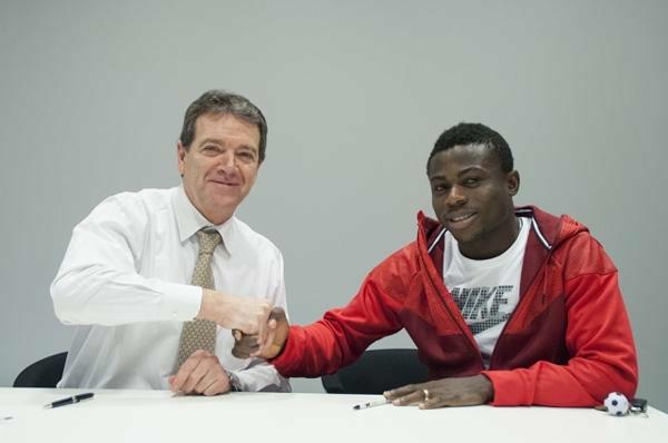 Moses Simon verlengt tot 2019