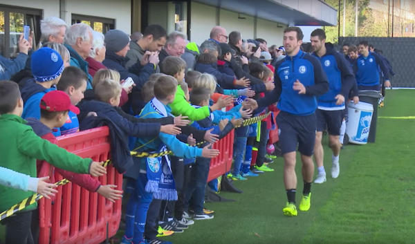 Buffalo Kids te gast op training