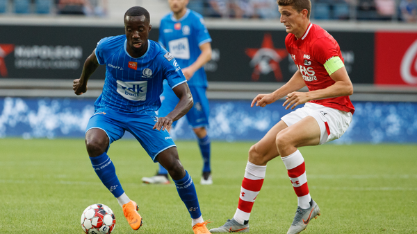 KAA Gent verslaat AZ in galamatch met 2-0