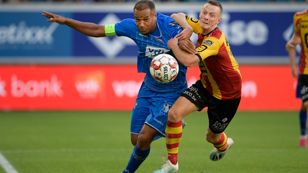 KAA Gent walst over KV Mechelen