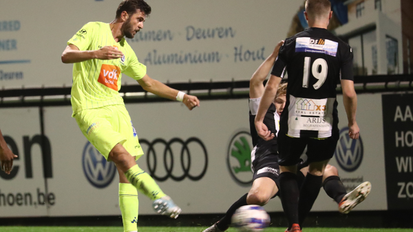 KAA Gent bekert verder na vlotte 0-4 in Aalst