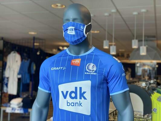 KAA Gent en vdk bank lanceren uniek 'shirt'mondmasker