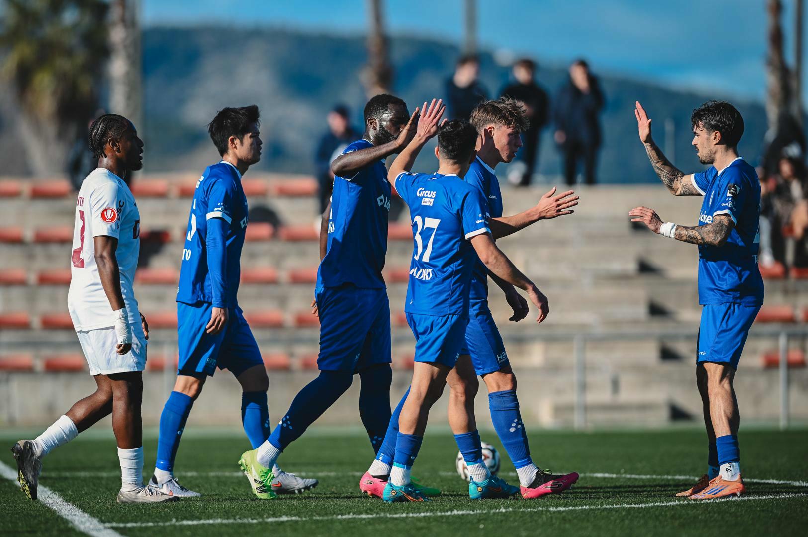 Oefenmatch tegen CFR Cluj