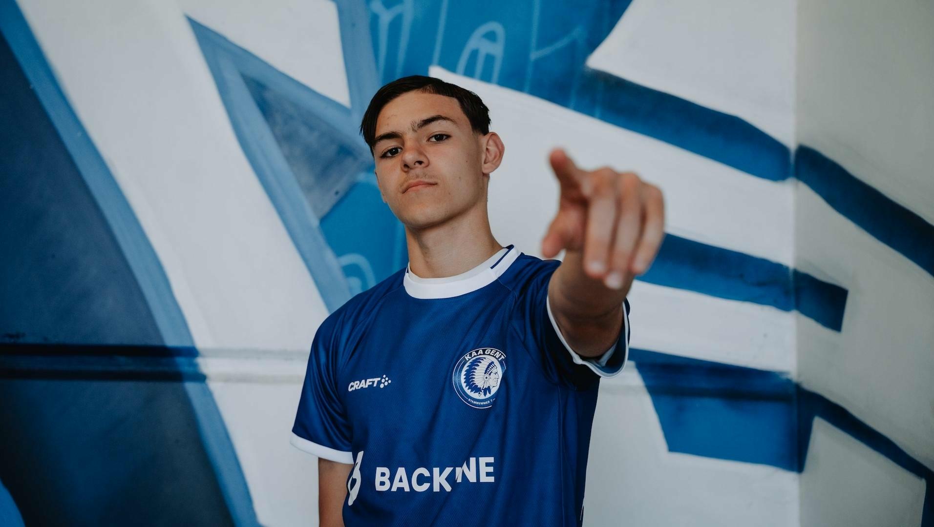 Rayan Garcia tekent profcontract