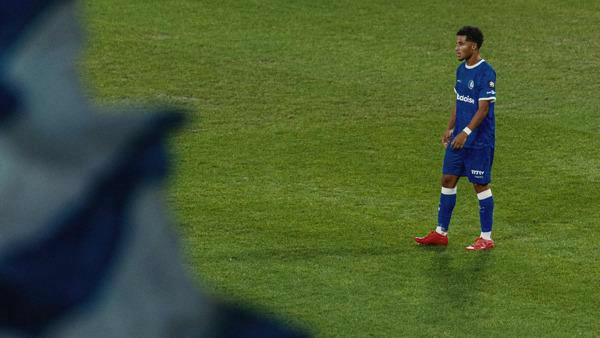 Vrijdagavondvoetbal, lichtspektakel en dj-set tegen Standard